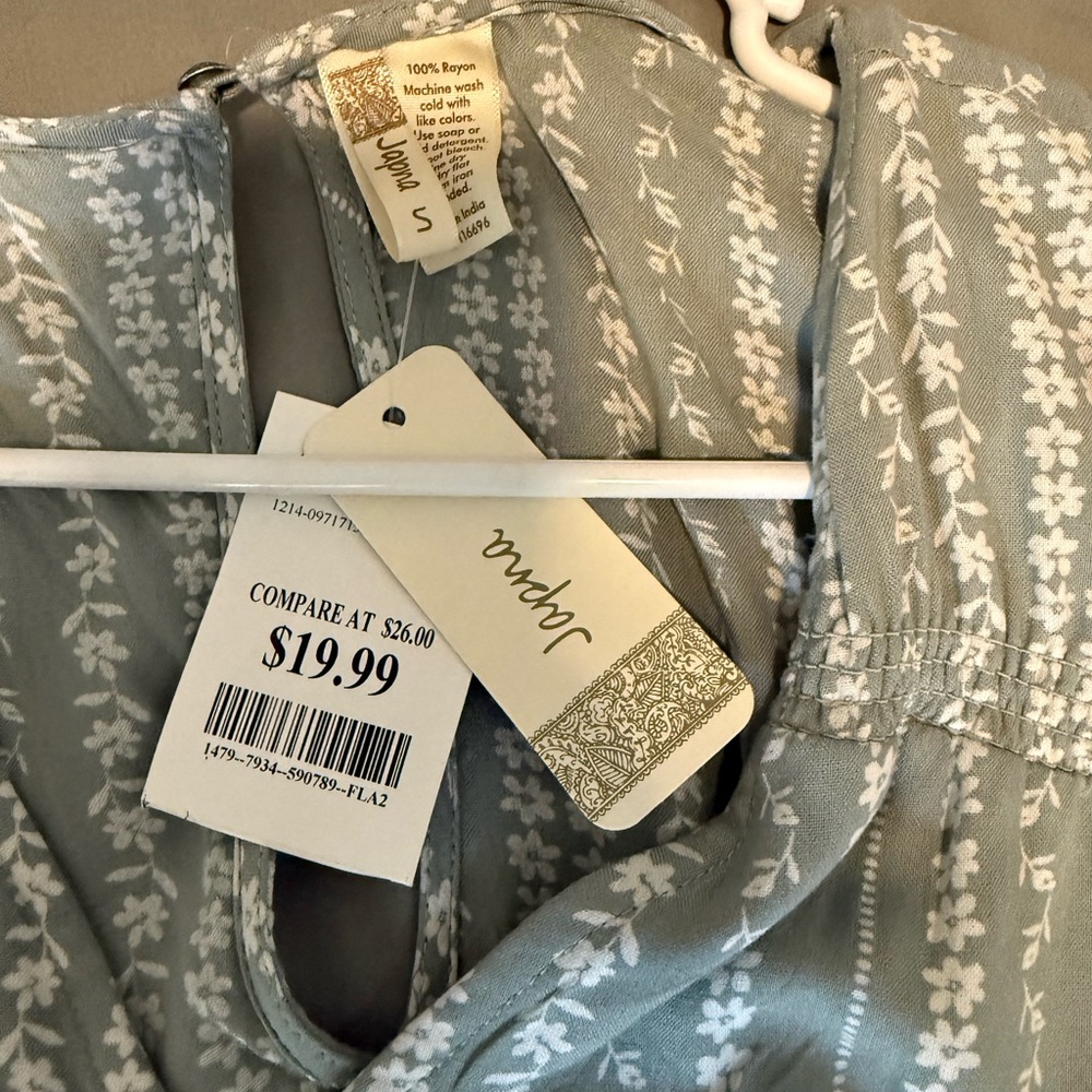 Japna Sage Green Patterned Sleeveless jumpsuit - Picture 3 of 9